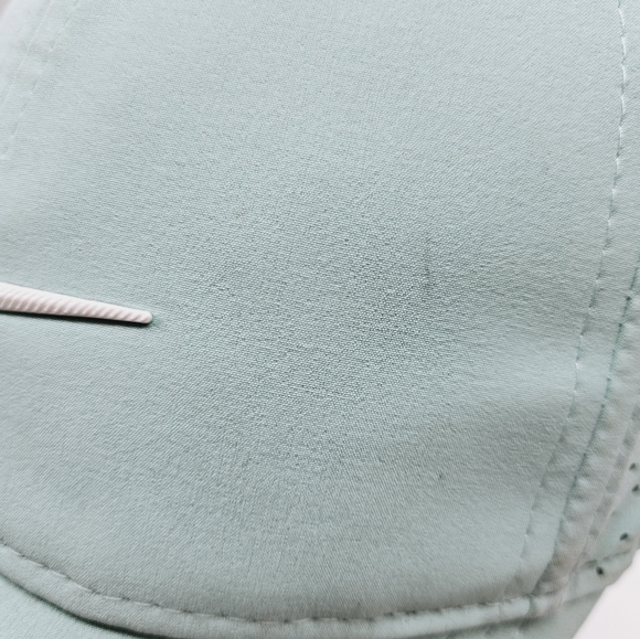 NIKE | Heritage 86 Dri-Fit athletic adjustable cap hat - Picture 6 of 10